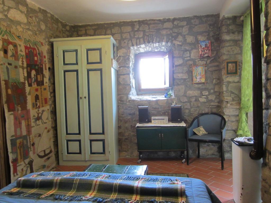 Bed and Breakfast Poggio Delle Rondini à Bagnone Extérieur photo