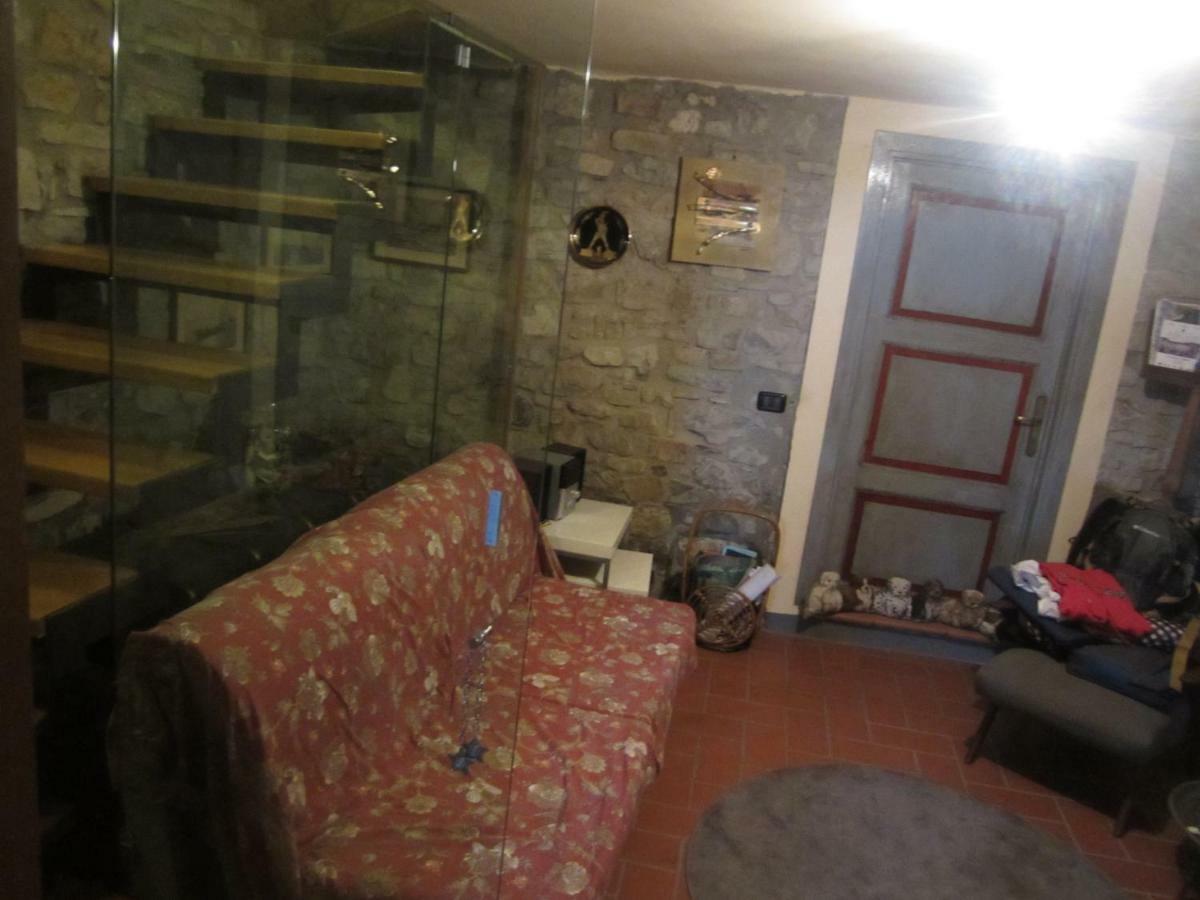 Bed and Breakfast Poggio Delle Rondini à Bagnone Extérieur photo